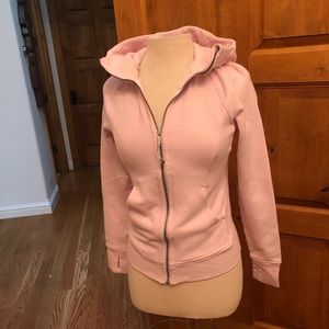 Lulu zip up size 4